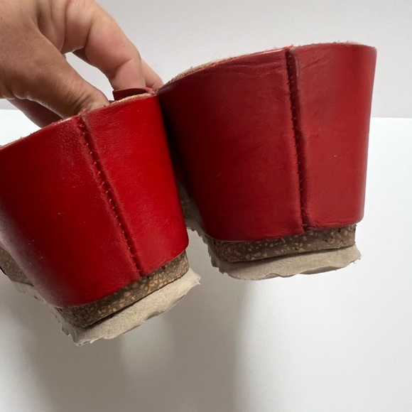 Wedge Sandals Cross Strap Leather Cork size 7.5 . Used - Picture 10 of 13